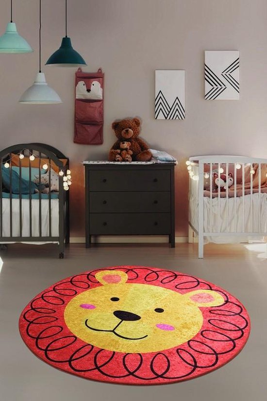 Tapis en forme de lion pour chambre de bébé