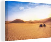 Canvas Schilderij Kameel - Woestijn - Zand - 60x40 cm - Wanddecoratie