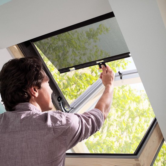 Store auvent VELUX - Noir - Manuelle - MHL C00 5060