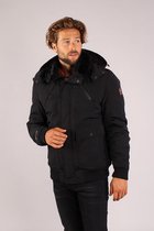 Waterafstotende Korte Tech Winterjas 53147 Black Waterafstotende Korte Tech Winterjas 53147 Black