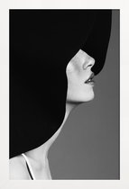 JUNIQE - Poster in houten lijst In Vogue -40x60 /Wit & Zwart