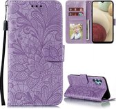 Voor Samsung Galaxy A32 4G Lace Flower Embossing Pattern Horizontale Flip lederen tas met houder & kaartsleuven & portemonnee & fotolijst (paars)