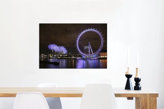 Canvas Schilderij Paars vuurwerk en een paarse London Eye in de avond in Londen - 60x40 cm - Wanddecoratie