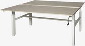 Romeo Duo werkplek, zit/zit hoogte verstelbaar dmv slinger (62-85cm) voorzien van 160x80/80cm logan eiken 25mm melamine bladen en aluminium H-poot frame