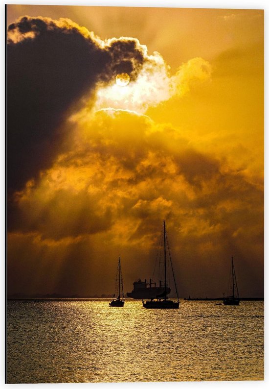 Dibond - Schepen op Zee met Mooie Lucht - 40x60cm Foto op Aluminium (Met Ophangsysteem)