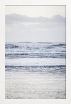 JUNIQE - Poster in houten lijst The Sea -40x60 /Grijs