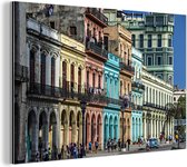 Wanddecoratie Metaal - Aluminium Schilderij Industrieel - Kleurrijke Cubaanse gebouwen in de stad van Havana - 30x20 cm - Dibond - Foto op aluminium - Industriële muurdecoratie - Voor de woonkamer/slaapkamer