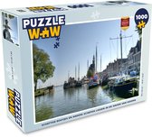 Puzzel Schattige bootjes en andere schepen liggen in de haven van Hoorn - Legpuzzel - Puzzel 1000 stukjes volwassenen