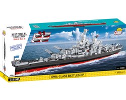 foto van COBI 4836 Battleship Iowa Class 4in1