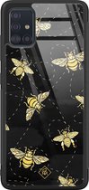 Casimoda® hoesje - Geschikt voor Samsung Galaxy A51 - Bee Yourself - Luxe Hard Case Zwart - Backcover telefoonhoesje - Zwart