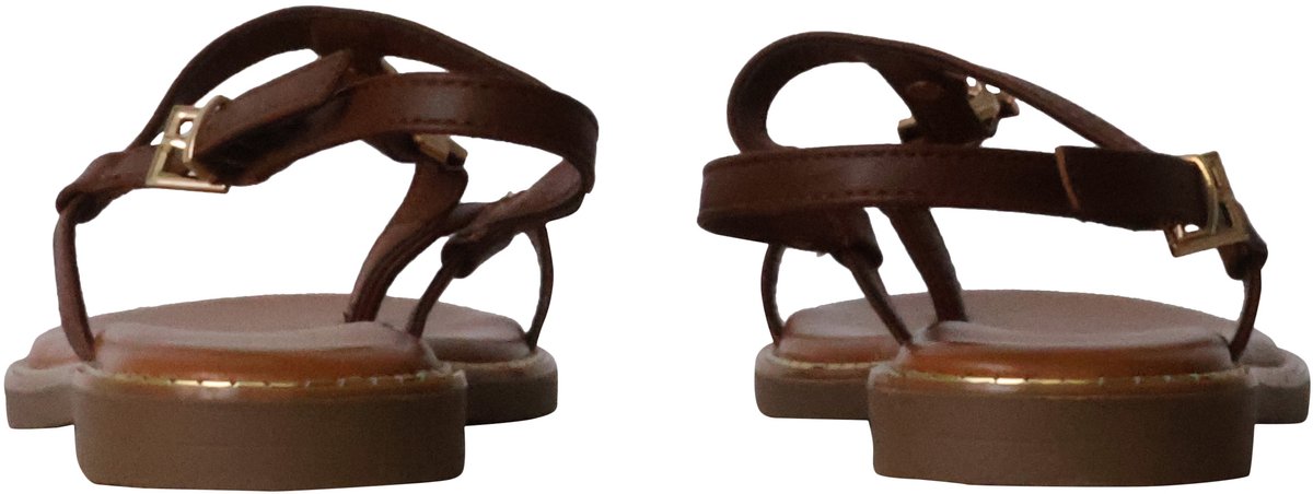 Platte sandalen met bandjes van Loevah Paris