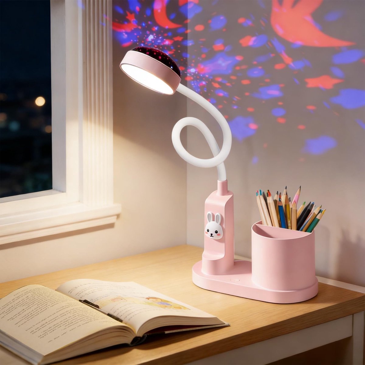 ONF3 - Kinderbureau Lamp - Dimbare LED Verlichting - Sterrenprojectie - Roze - Penhouder - Sfeerlicht - Geschikt voor Kinderen - Roze