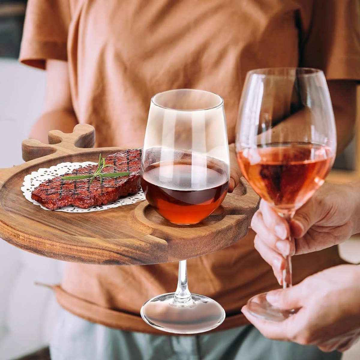 Houten Dienblad - Kaasplank Serveerplank - Feestelijke Borrel - Met Wijnglas Houder - 1 Stuk - Houtkleur — cadeau in Kookcadeaus - foto 4