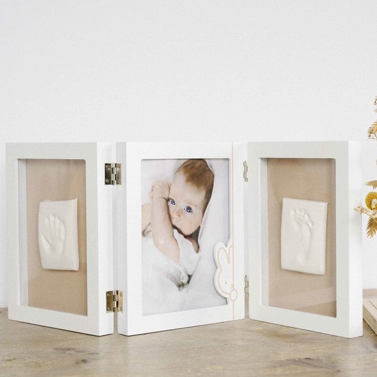 Dooky x Nijntje Triple Frame Large - 2D Baby Hand- & Voetafdruk Lijstje - Persoonlijk Kraamcadeau van Dooky — afbeelding 3
