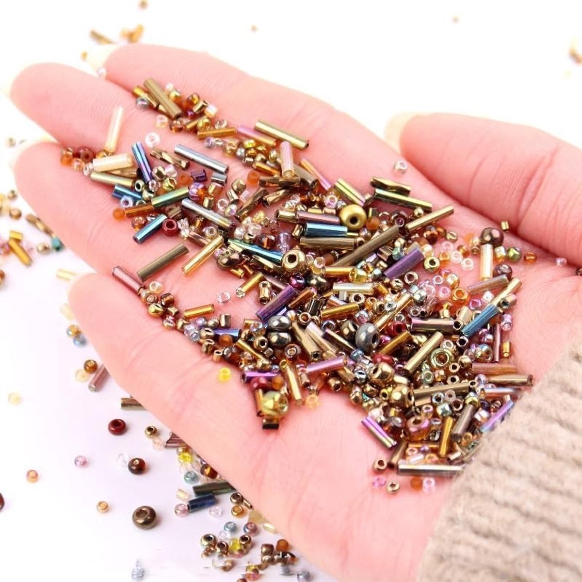 2500 Stuks Ronde Glazen Zaadkralen in Diverse Kleuren voor Sieraden Maken en Kledingaccessoires - 50g Zak met Roze Kralen