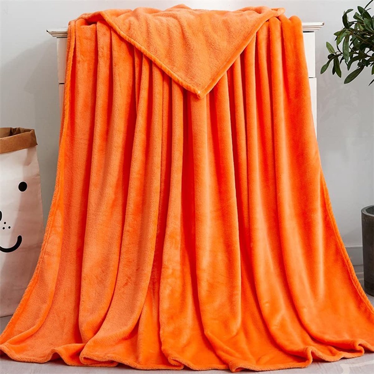 Dailygoody - Wollige knuffeldeken - Superzacht - 100 x 140 cm - Oranje - Flanellen fleece deken - Geschikt voor volwassenen - Effen kleur