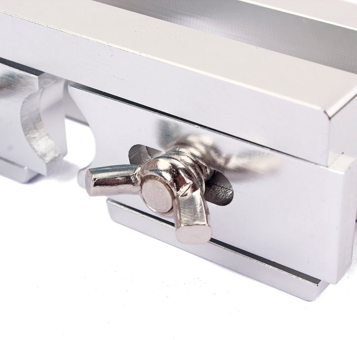 Dailygoods- Mondstuk Professionele Trekker - Aluminium/Staaldelen - Draagbaar/Lichtgewicht - Geschikt voor Messing Instrumenten - Duurzaam/Handig - Beste Keuze voor Muzikanten - Mondstuktrekker