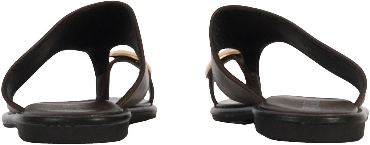 Sandalen om aan te trekken