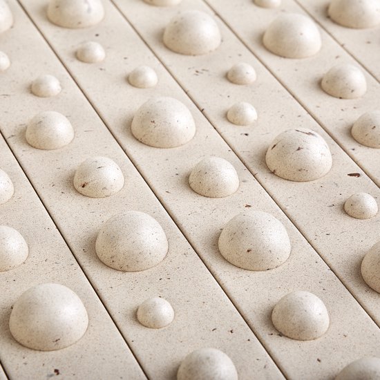 Spokey ROSE Yogamat - Creme - 46x30x1,6 - massageprotrusies - EVA foam - rijsthulzen en bamboe van Spokey — afbeelding 2