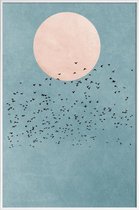 JUNIQE - Poster i kunststof lijst Fly Away - Een zwerm vogels en de