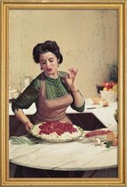 JUNIQE - Poster met houten lijst Italiaanse keuken -60x90 /Bruin