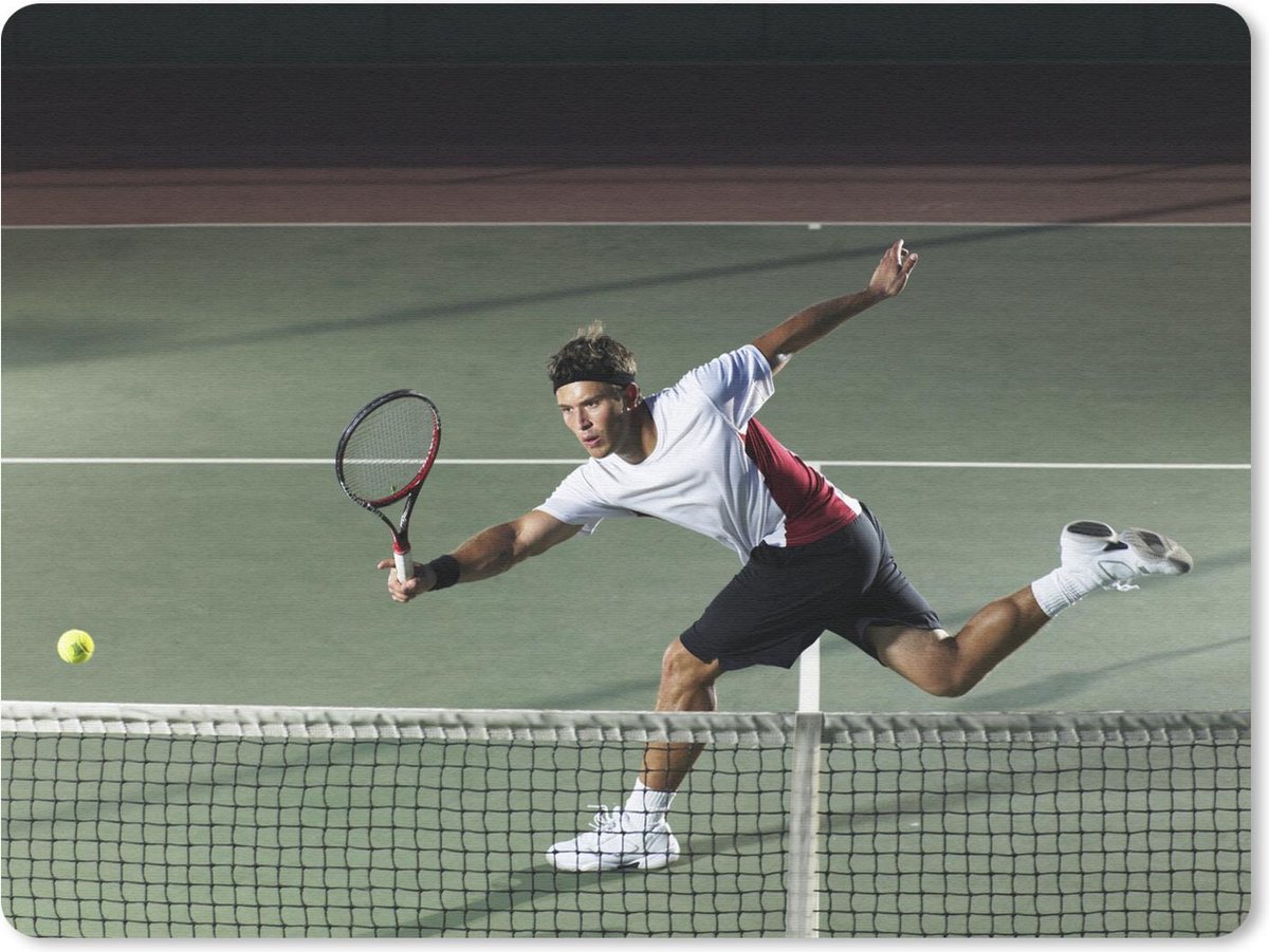 Muismat Groot - Mannelijke tennis speler slaat de bal terug - 40x30 cm - Mousepad - Muismat