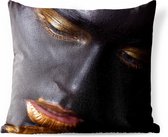 Buitenkussens - Tuin - Donkere vrouw met gouden elementen - 40x40 cm