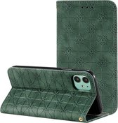Voor iPhone 11 Pro Max Lucky Flowers Embossing-patroon Magnetische horizontale flip lederen tas met houder en kaartsleuven (donkergroen)