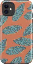 Apple iPhone 11 Hoesje - Extra Stevig Hoesje - 2 lagen bescherming - Met Plantenprint - Tropische Blaadjes - Oranje