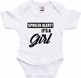 Spoiler alert girl gender reveal cadeau tekst baby rompertje wit meisjes - Kraamcadeau - Babykleding 92 (18-24 maanden)