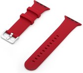 Compatible apple watch bandje - By Qubix - Rubberen sportbandje met gesp - Rood - Geschikt voor Apple Watch 42mm / 44mm / 45mm - Apple watch series 3/4/5/6/7