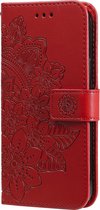 Hoesje geschikt voor iPhone 12 Pro Max - Bookcase - Pasjeshouder - Portemonnee - Bloemenprint - Kunstleer - Rood