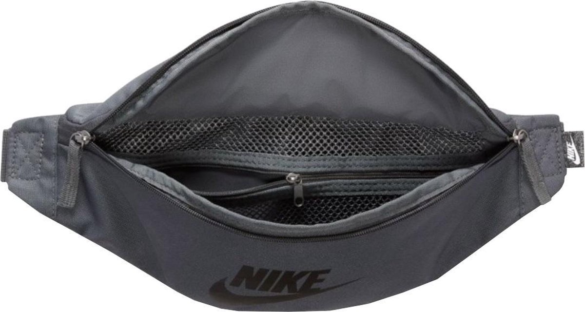 nike sportswear heritage waist pack