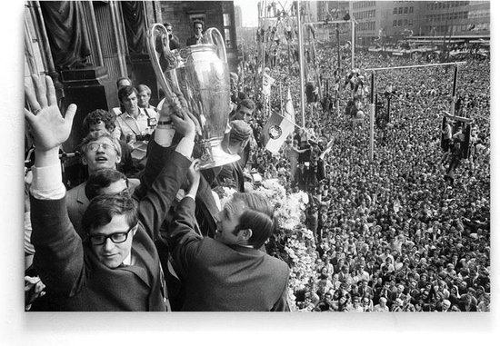 Walljar - Poster Feyenoord - Voetbal - Amsterdam - Eredivisie - Zwart wit - Feyenoord supporters '70 IV - 60 x 90 cm - Zwart wit poster