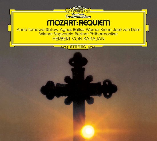 Albumhoes met zwarte kruis met opkomende zon. "MOZART: REQUIEM" door Herbert von Karajan.