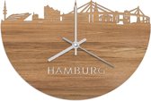 Skyline Klok Hamburg Eikenhout - Ø 40 cm - Stil uurwerk - Wanddecoratie - Meer steden beschikbaar - Woonkamer idee - Woondecoratie - City Art - Steden kunst - Cadeau voor hem - Cadeau voor haar - Jubileum - Trouwerij - Housewarming - WoodWideCities