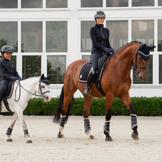 Eskadron Tapis de Selle Eskadron Heritage Velvet Emblème Bleu Foncé