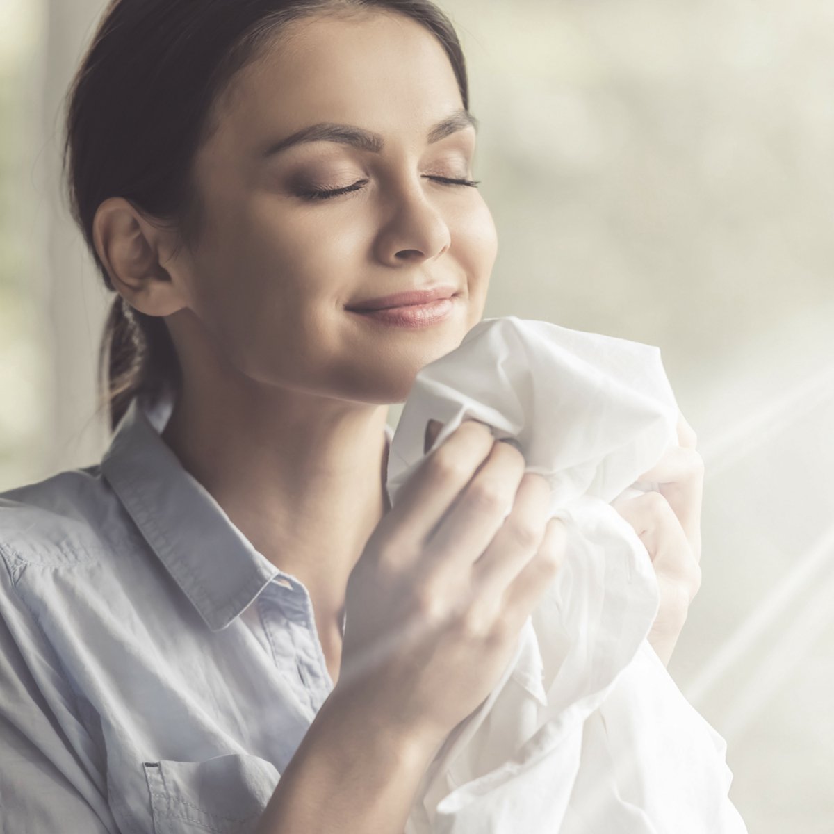 Coral Lessive White+ liquide pour blanc éclatant avec sérum de