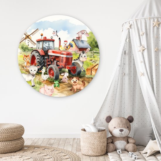 Een ronde muurcirkel met een boerderijdieren-thema met een tractor, in een kinderkamer met een tipi en een teddybeer.