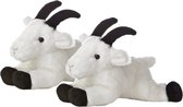 2x stuks pluche geiten knuffel 20 cm - Boerderij dieren speelgoed knuffels.