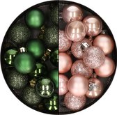 28x stuks kleine kunststof kerstballen zachtroze en dennengroen 3 cm - kerstversiering