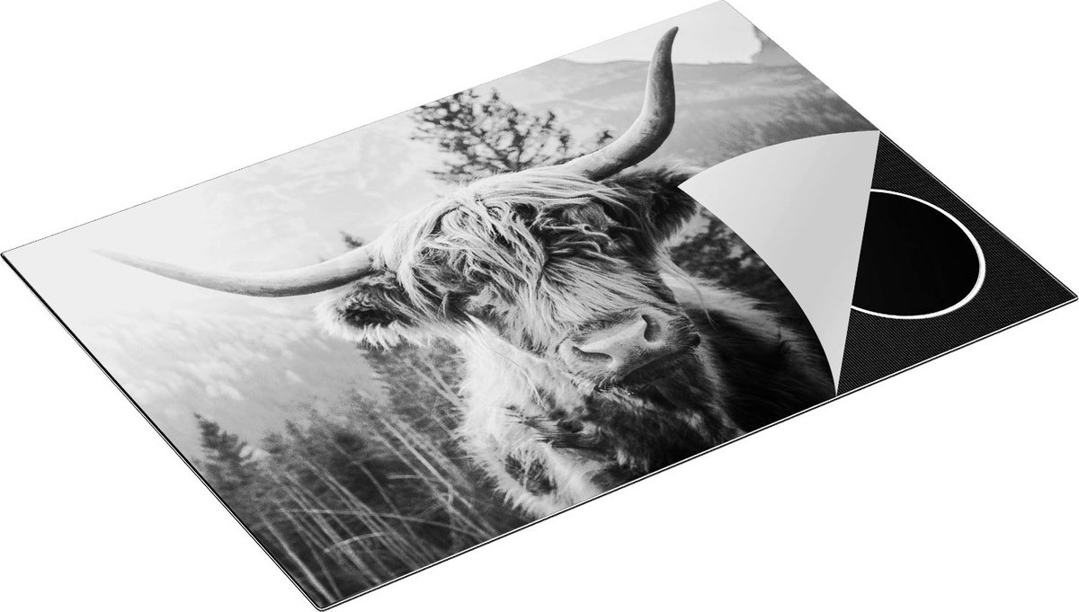 Chefcare Inductie Beschermer Schotse Hooglander Koe in de Bergen - Zwart Wit - 76x51,5 cm - Afdekplaat Inductie - Kookplaat Beschermer - Inductie Mat