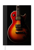 Notitieboek - Schrijfboek - Een roodkleurige elektrische gitaar - Notitieboekje klein - A5 formaat - Schrijfblok