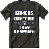 Gamers don't die pixel T-shirt | Donker Blauw | Gaming kleding | Grappig game verjaardag cadeau shirt Heren – Dames – Unisex | - Donker Grijs - 3XL