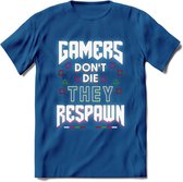 Gamers don't die T-shirt | Neon | Gaming kleding | Grappig game verjaardag cadeau shirt Heren – Dames – Unisex | - Donker Blauw - 3XL