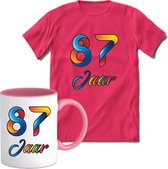 87 Jaar Vrolijke Verjaadag T-shirt met mok giftset Roze | Verjaardag cadeau pakket set | Grappig feest shirt Heren – Dames – Unisex kleding | Koffie en thee mok | Maat 3XL