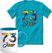 73 Jaar Vrolijke Verjaadag T-shirt met mok giftset Blauw | Verjaardag cadeau pakket set | Grappig feest shirt Heren – Dames – Unisex kleding | Koffie en thee mok | Maat XL