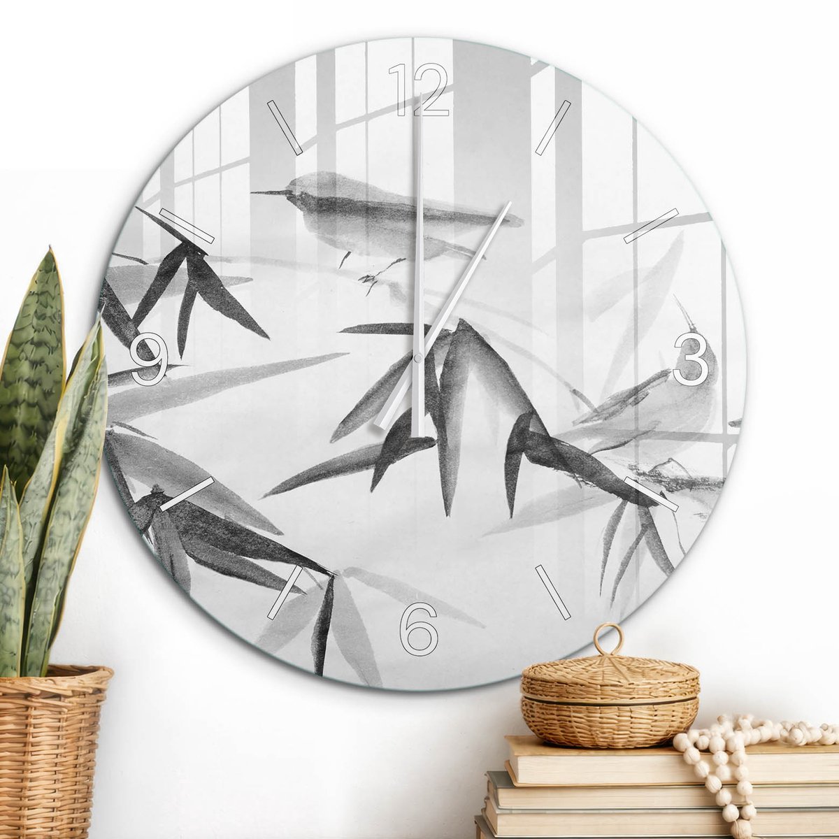ArtPrintCave Zwart-wit Glazen Klok - Wandklok 60 cm - Muurklok Rond - Bamboe Vogels Unieke Klok - Natuur Stille Wandklok - Witte Klokwijzers