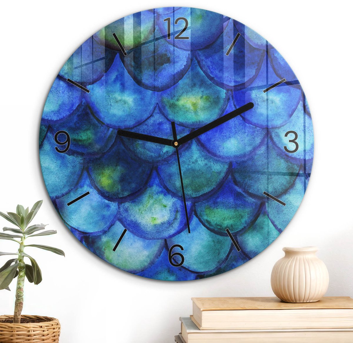 ArtPrintCave Blauw Glazen Klok - Wandklok 30 cm - Muurklok Rond - Zeeschubben Wandklok Keuken - Abstractie Unieke Klok - Zwarte Klokwijzers
