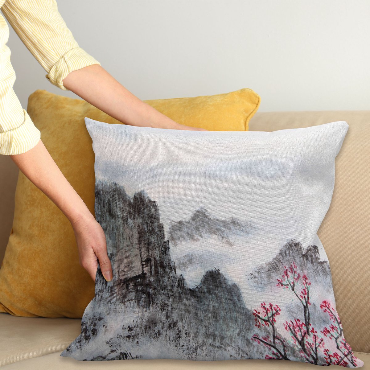 ABAKUHAUS Asian Sierkussenhoes, Traditioneel Chinese Painting Landschap Sakura Kersen Boom Cloudy Bergen, Decoratieve Vierkante Sierkussenhoes, 50 x 50 cm, Seal Bruin